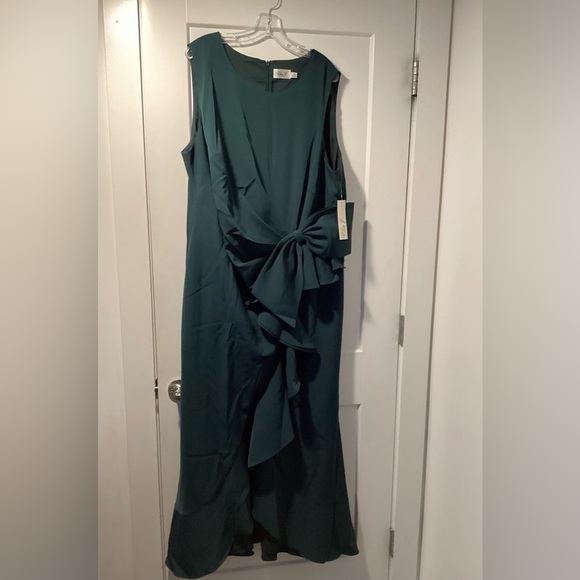 NWT Eliza J Side-Ruffled-Bow Laguna-Crepe Formal Sleeveless Gown‎ Size 22W - Picture 3 of 7